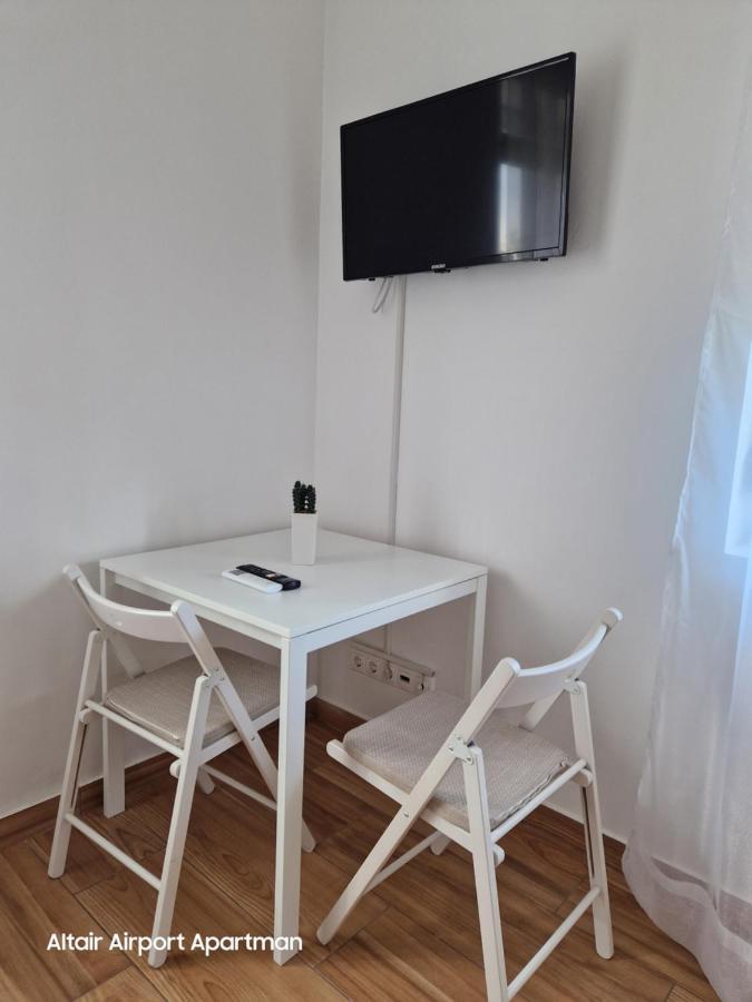 Altair Airport Apartman Vecsés Eksteriør bilde
